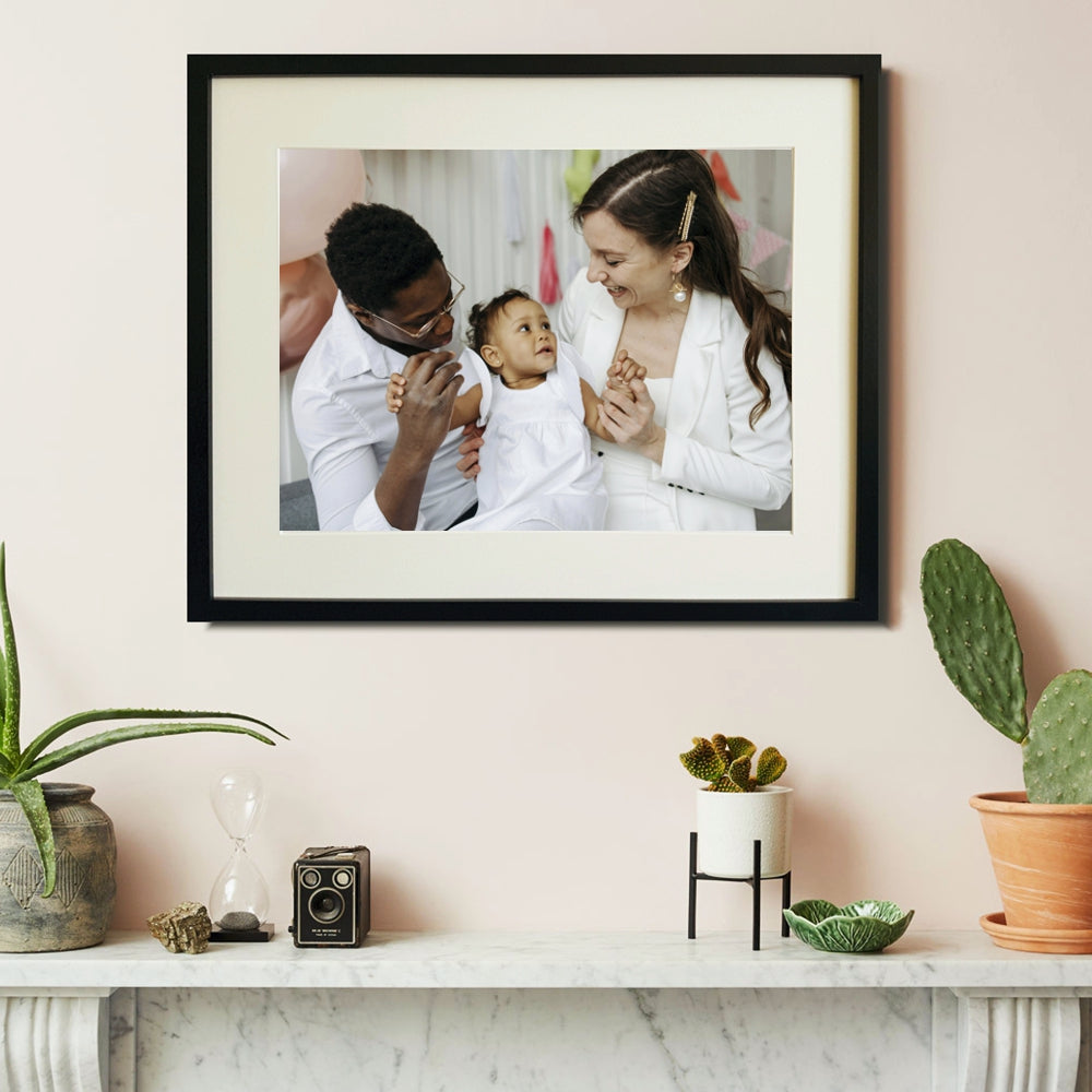 Kids interactive photo print birthday with parents and balloons