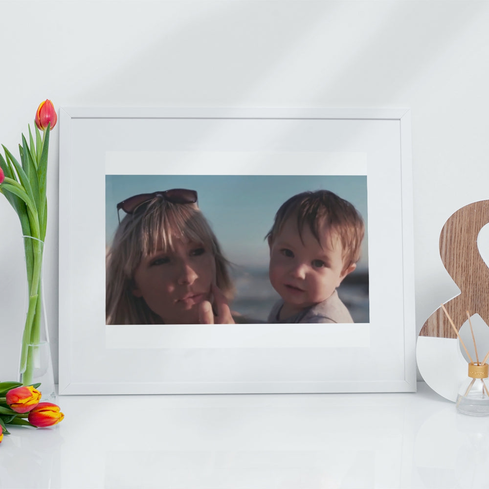 Interactive photo print mother and baby